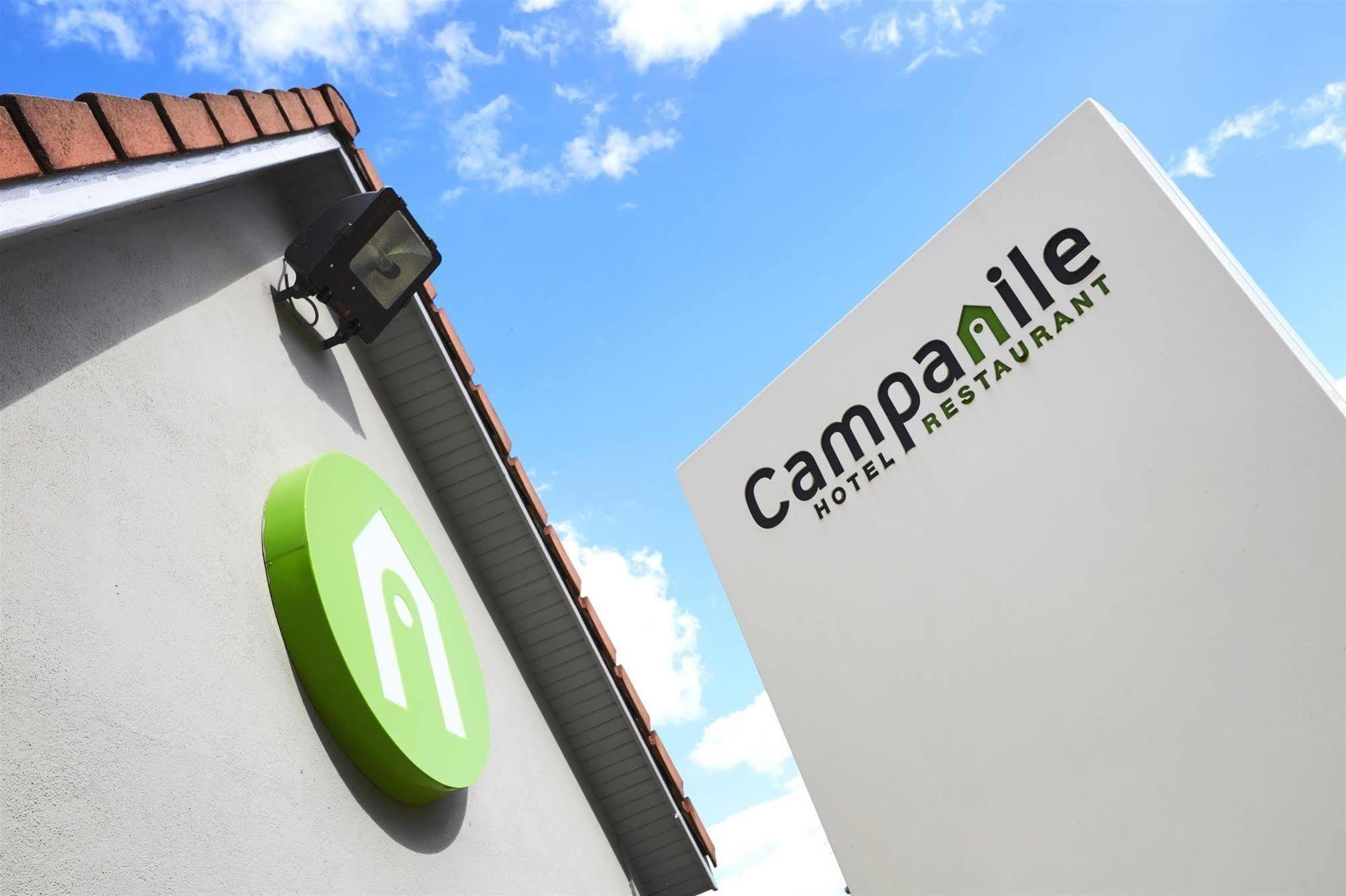 Campanile Saint-Die Exteriér fotografie